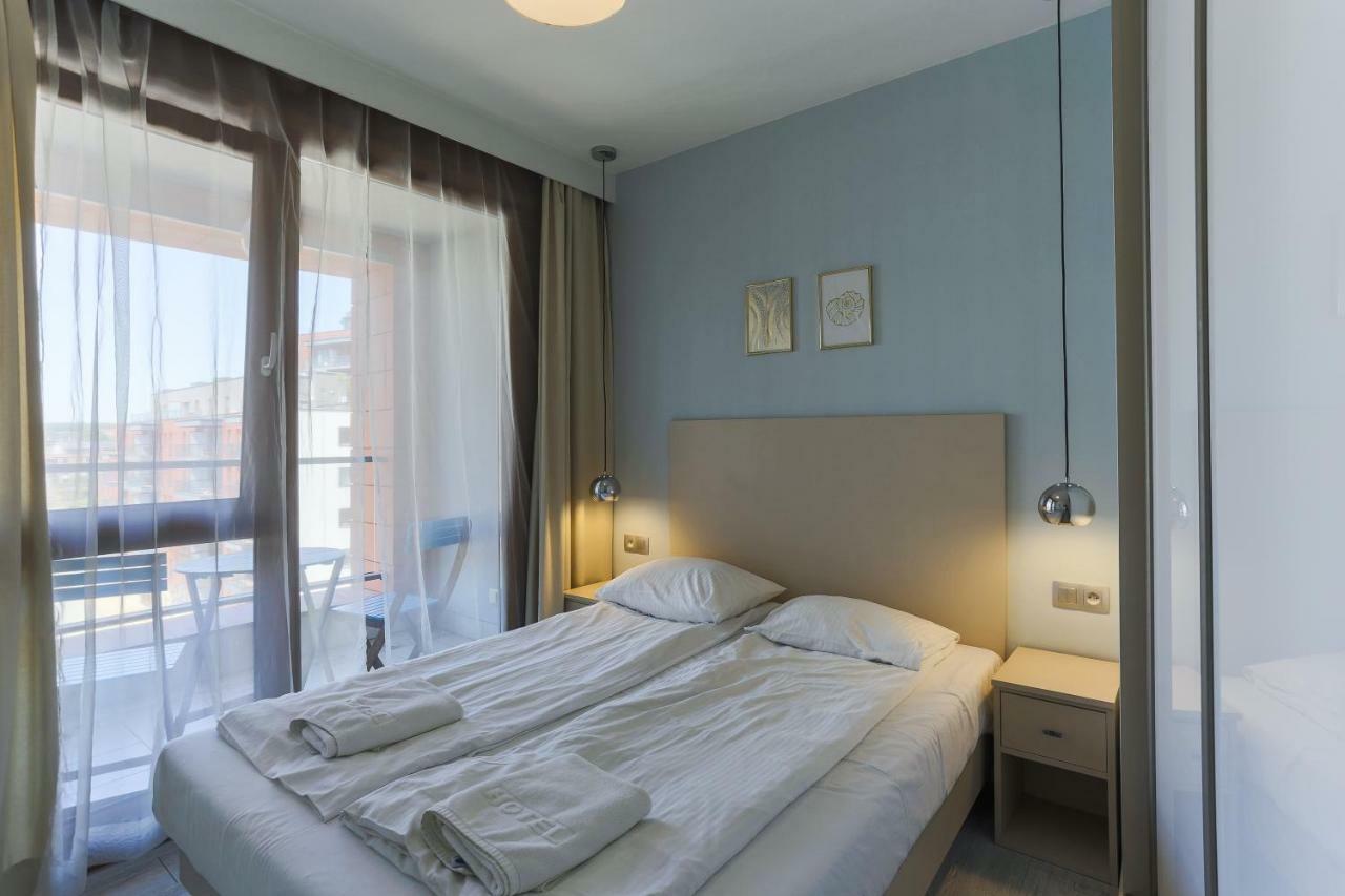 Unique Motlawa Riverbank Apartment Gdansk Ngoại thất bức ảnh