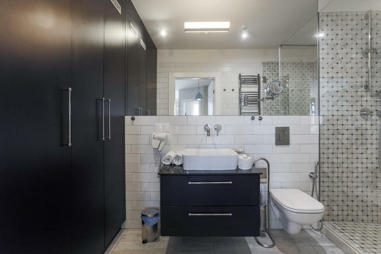 Unique Motlawa Riverbank Apartment Gdansk Ngoại thất bức ảnh